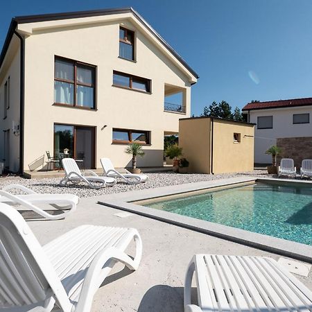 Apartments Kras 24 With Pool Sezana Ngoại thất bức ảnh