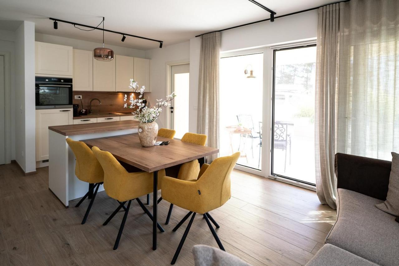 Apartments Kras 24 With Pool Sezana Ngoại thất bức ảnh
