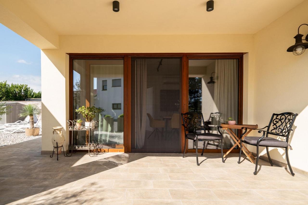 Apartments Kras 24 With Pool Sezana Ngoại thất bức ảnh