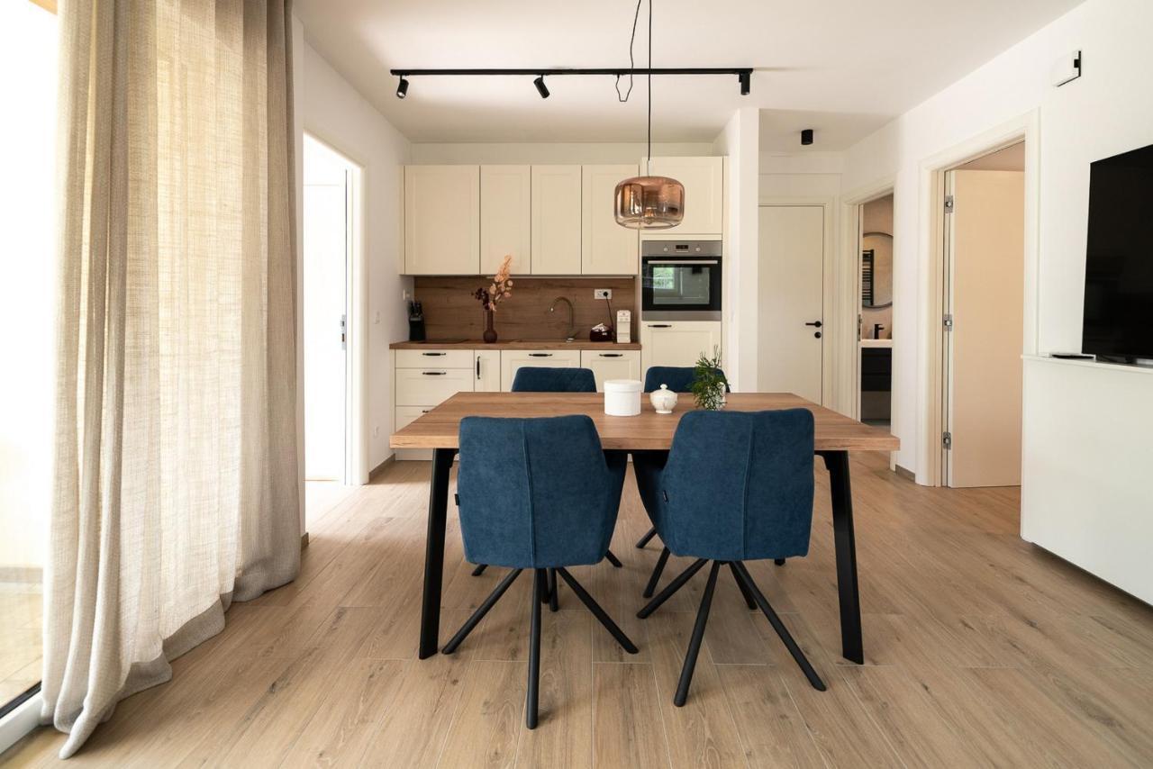 Apartments Kras 24 With Pool Sezana Ngoại thất bức ảnh