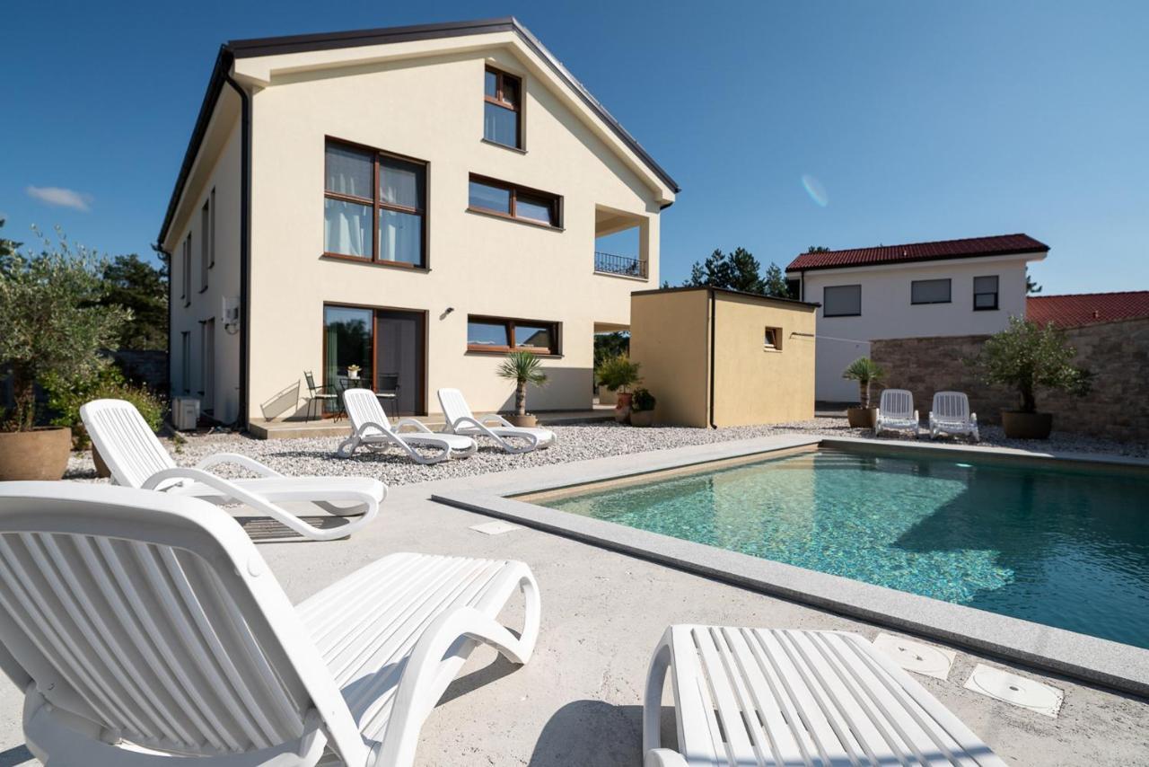 Apartments Kras 24 With Pool Sezana Ngoại thất bức ảnh