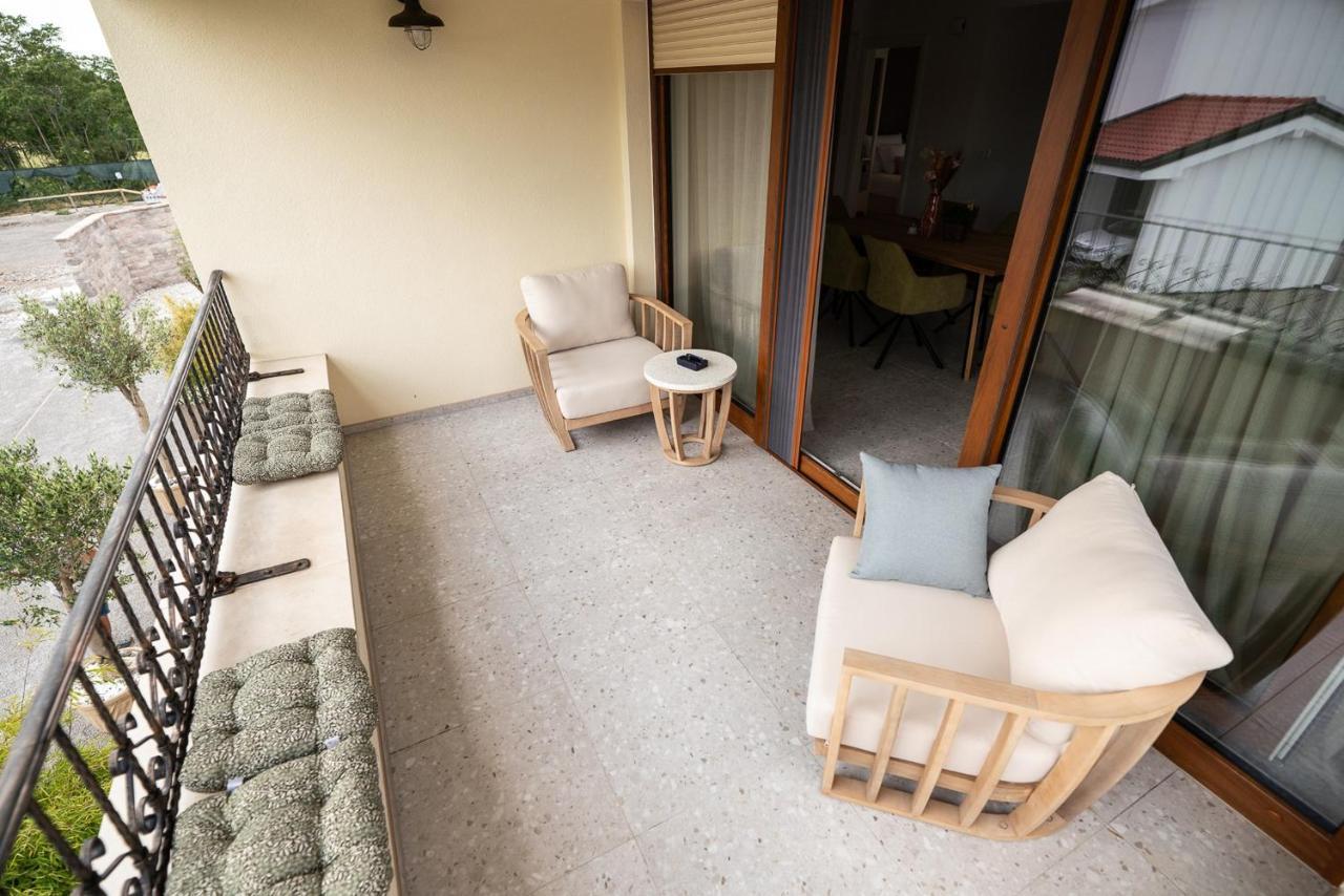 Apartments Kras 24 With Pool Sezana Ngoại thất bức ảnh