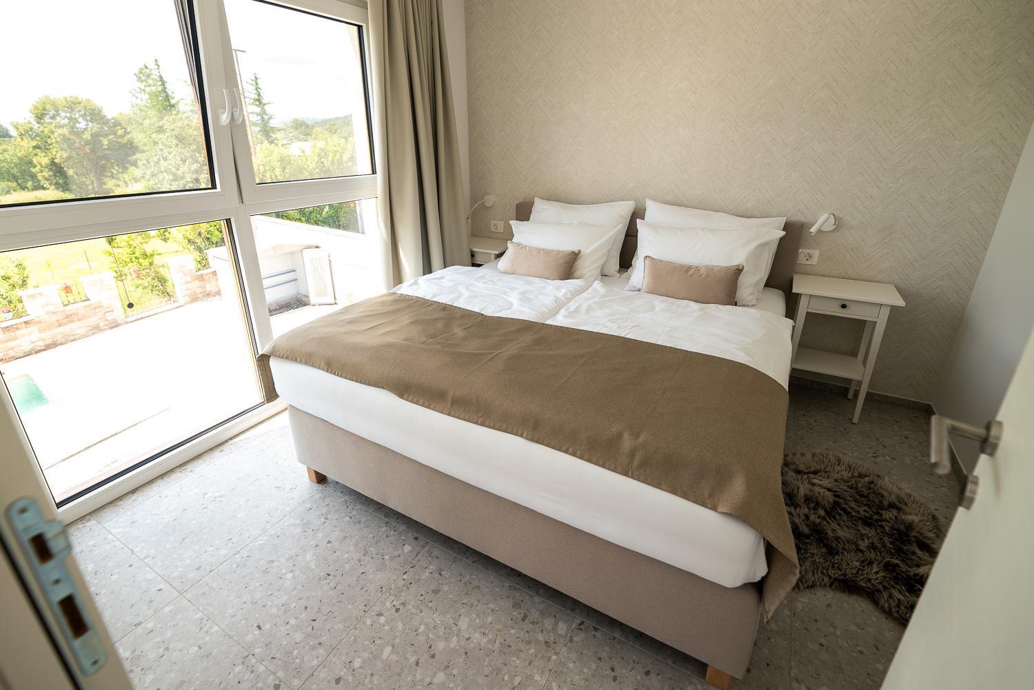 Apartments Kras 24 With Pool Sezana Ngoại thất bức ảnh